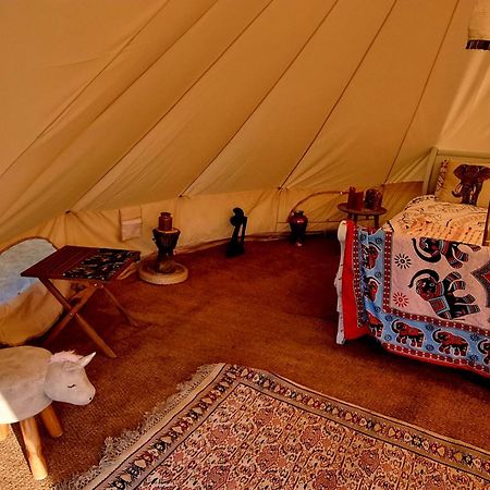 Secret Garden Glamping African Themed Tent Newark-on-Trent (Nottinghamshire) Exterior foto